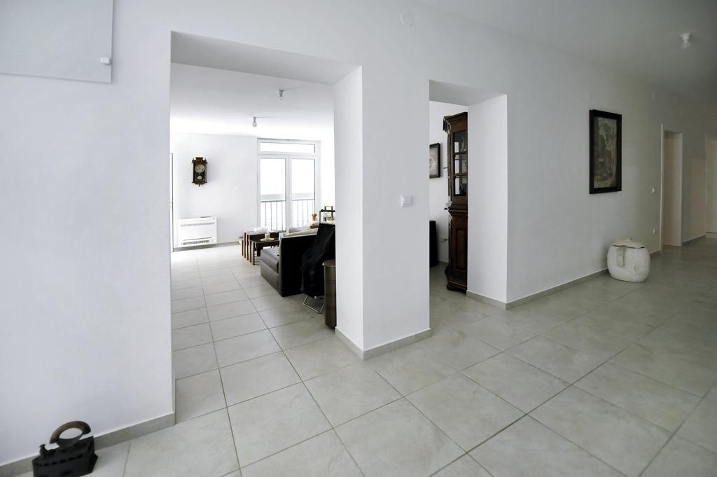 Luxury Apartment Брела Екстериор снимка
